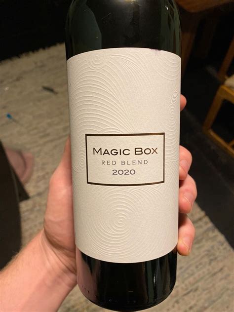 Magic box red blend 2021